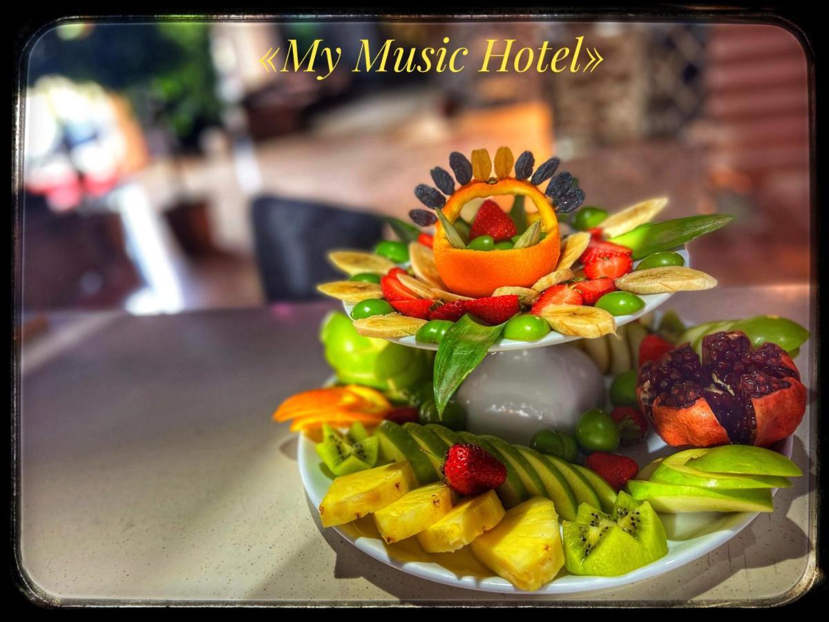 My Music Hotel Baku Eksteriør billede
